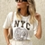 T-Shirt NYC Vintage Estampa Marrom Off White