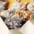 Broche feminino em formato de cisne com strass. Acessório sofisticado, ideal para roupas elegantes e looks refinados. - Vilna Crochê