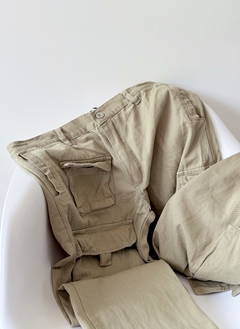 PANTALÓN CARGO RECTO en internet