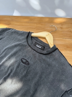 REMERA OLD WASHED en internet