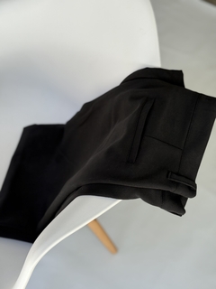 PANTALÓN SASTRERO NEGRO en internet