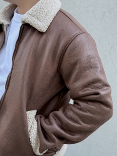 CAMPERA SÍMIL AUSTRI CHOCO en internet