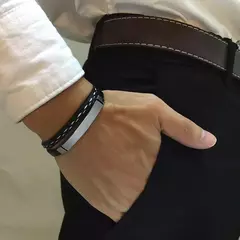 Pulseira de Couro Vnox! na internet