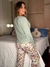 REF. 1709 - PIJAMA MANGA LONGA E CALÇA FLORES na internet