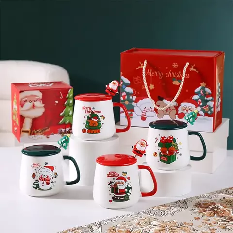 Magia do Natal – Caneca em Cerâmica com Tampa e Colher em Caixa de Presente Festiva - comprar online