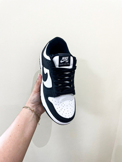 Imagem do Tênis Nike Dunk Branco e Preto