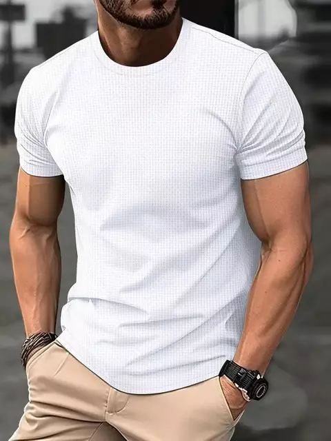 Camiseta casual, confortável, respirável no pescoço. Grif Domo - comprar online