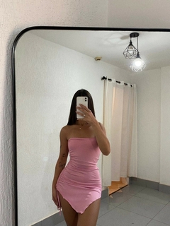 Vestido Curto Colado Tubinho Tomara Que Caia Fenda E Franzir