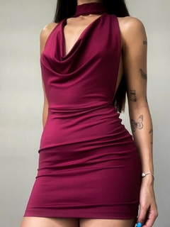 Vestido Tubinho Colado Curto Decotado - DeBrasiliaStore