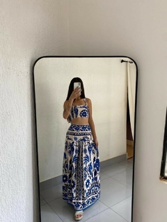 Conjunto Cropped e Saia longa