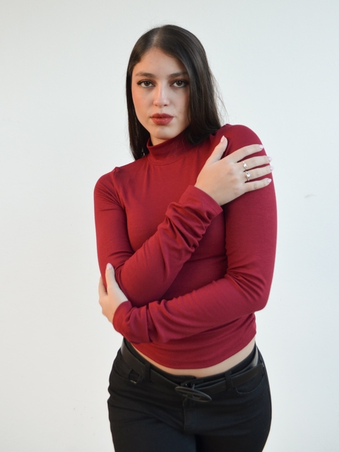 Polera frunce lateral