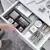 FlexiOrganize – Kit Ilimitado de Organizadores de Gaveta e Mesa em Plástico