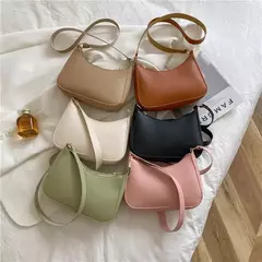 Bolsa de ombro feminina, super elegante e discreta na internet