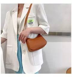 Imagem do Bolsa de ombro feminina, super elegante e discreta