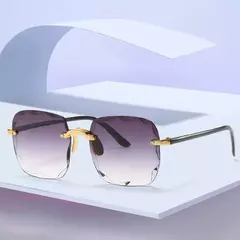 Óculos lançamento 2025, super elegante e casual na internet