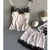 "Traje de pijama para mulher, camisola/picardias de cetim elástico com decote em V." na internet