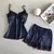 "Traje de pijama para mulher, camisola/picardias de cetim elástico com decote em V." - comprar online