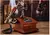 Telefone de Madeira com Compartimento e Estilo Anos 40