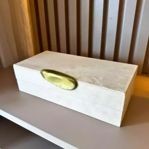 Caixa Retangular Decorativa em MDF com Tecido Tipo Camurça na Cor Marfim – 26x7x12,5cm