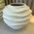 Vaso Coral Branco Off White Pequeno em Cerâmica - 19x15cm - comprar online