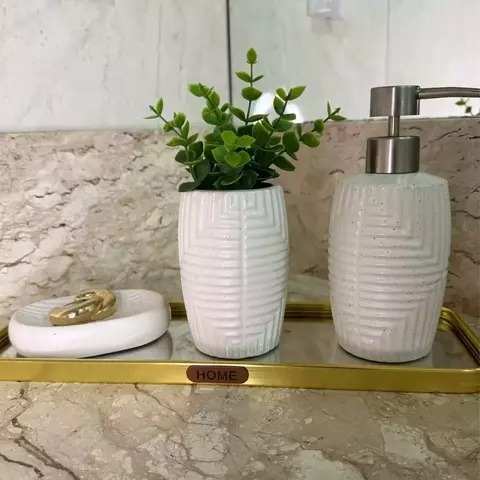 Kit Banheiro Lavabo de Porcelana Cor Branco Flocos com Detalhe Prateado Linha Paris - 3 Peças