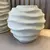 Vaso Coral Branco Off White Pequeno em Cerâmica - 19x15cm