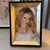 Porta-Retrato Decorativo em Plástico Preto com Detalhe Dourado – 10x15cm