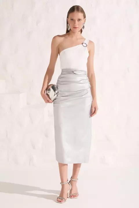 Saia Midi em Sarja Brilho com Elastano