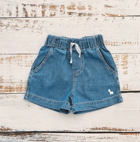 Short Darcy en internet