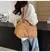 Mochila Feminina VITA® Lari – Estilo Sofisticado em Formato Compacto!