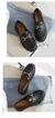 Mocassim Feminino Tratorado Bico Redondo com detalhe em dourado - VITA