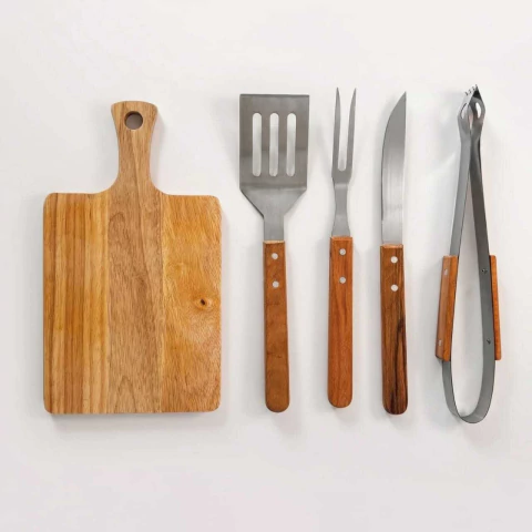 Estuche Parrillero de Tela - 5 Piezas (Mango Madera)