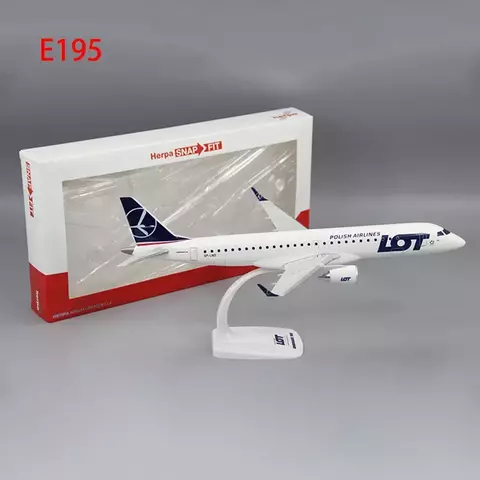 Embraer E175 e E195 | Escala 1:100 (~31,7cm) | Em Plástico ABS | Polônia | Modelo Montável para Coleção