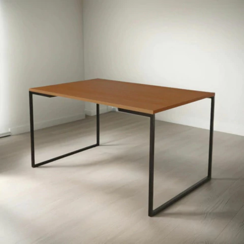 Mesa De Jantar Retangular Industrial 137x90cm Ferro Preto - Up Home Decor