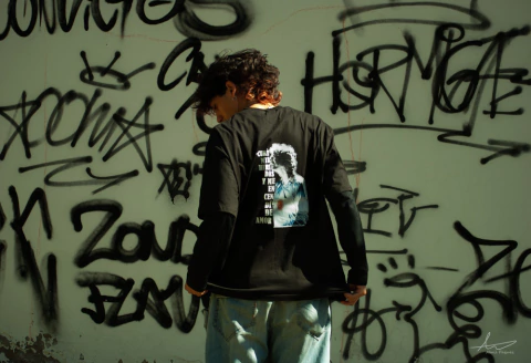 Remera regular. CHARLY - comprar online