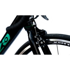 Bicicleta RUTA Venzo Phoenix R28 16 vel con Shimano Claris sin pedales - tienda online