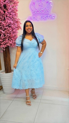 VESTIDO MIDI DOUÇURA EM LAISE na internet