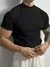 Imagem do Camiseta Masculina Esportiva com Gola Alta e Listras – Estilo Casual e Performance para a Primavera/Verão