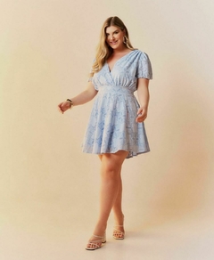 Vestido Curto Rendado - Borboleta Plus Size