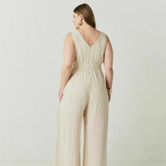 Macacão Fenda Renda - Borboleta Plus Size
