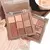 Imagem do Paleta de Sombras Luxo 18 Cores – Acabamento Fosco e Brilhante com Efeito Veludo Duradouro
