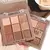 Paleta de Sombras Luxo 18 Cores – Acabamento Fosco e Brilhante com Efeito Veludo Duradouro