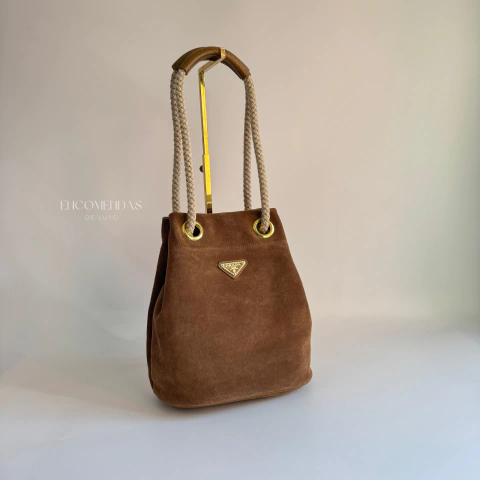 Bolsa bucket Prada Mariner Pequena em Camurça