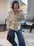 Trench Coat de Renda Feminino - Sofisticação Romântica com Elegância Moderna - comprar online