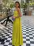Vestido Longo Plissado sem Alças - Elegância Fluída com Fita Delicada