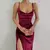 Vestido de Veludo Swing - Elegância Atemporal com Toque Moderno na internet