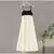 Vestido Contraste de Cores - Design Moderno com Gola Quadrada