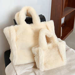 Bolsa de Ombro de Pelúcia com Corrente – Estilo Inverno Elegante - jowlife