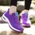 Tênis feminino de sola grossa de cor sólida, tênis de corrida modernos e leves para o verão - comprar online
