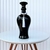 Vaso garrafa preto brilho moderno com colar japamala branco - comprar online